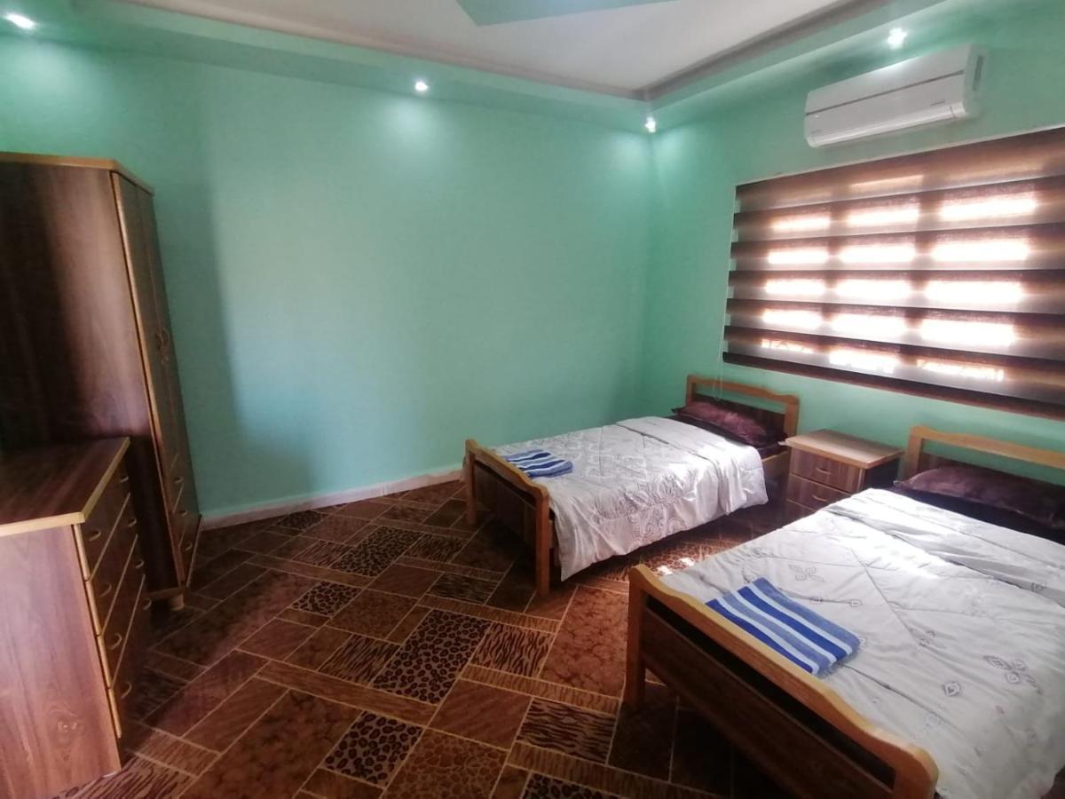 Farmer Stay Hostel Wadi Musa Exterior foto