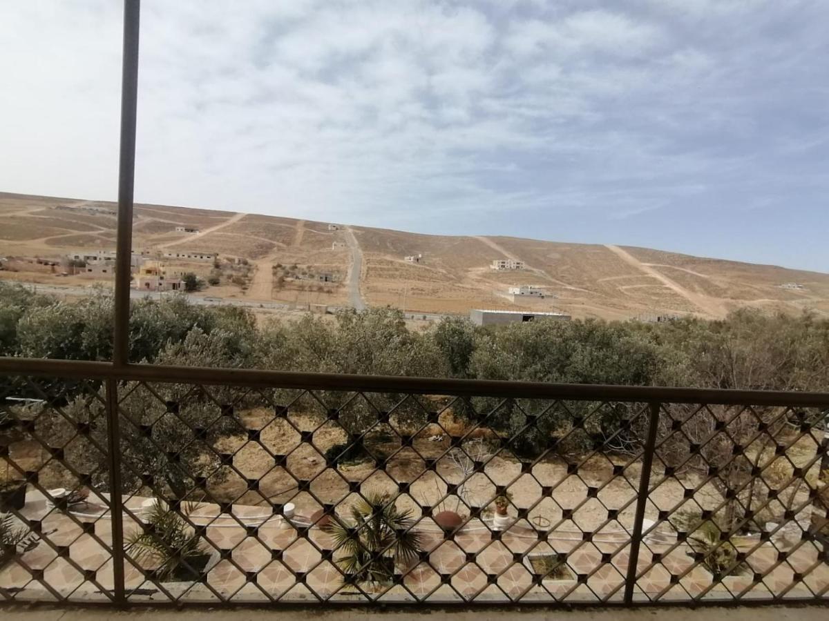 Farmer Stay Hostel Wadi Musa Exterior foto