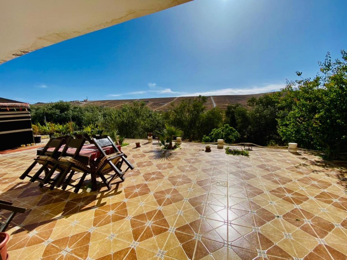 Farmer Stay Hostel Wadi Musa Exterior foto